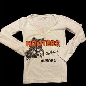 Hooters long sleeve